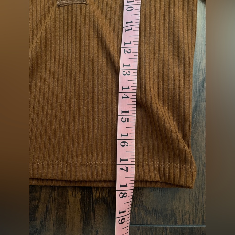 H&M Brown Ribbed Top - Picture 9 of 10